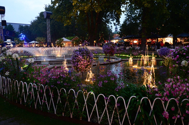 [Copenhagen-tivoli53.jpg]