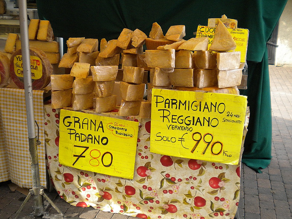 [DSCN0951.jpg&description=Il Mercato–The Market')]