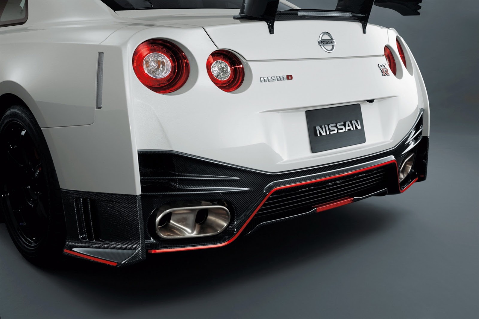 [Nissan-GT-R-Nismo-7%255B6%255D.jpg]
