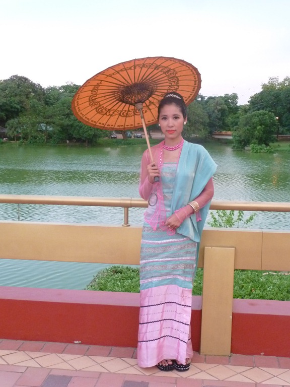 [Myanmar-Yangon-Karaweik-Palace-6-Sep%255B29%255D.jpg]