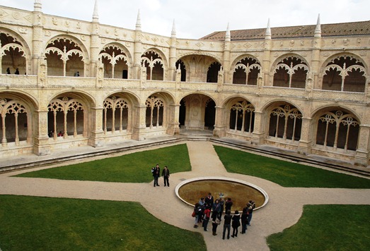 Portugal - mosteiro dos Jeronimos -  claustro - Lisboa - Glória Ishizaka