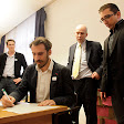 Leadtuk az aláírásokat az OVB-nak Leadtuk az aláírásokat az OVB-nak