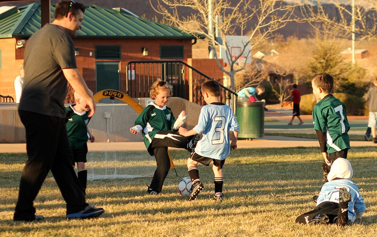 [a%2520kick%2520ec%255B4%255D.jpg]