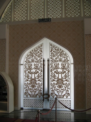 [IMG_33152.jpg]