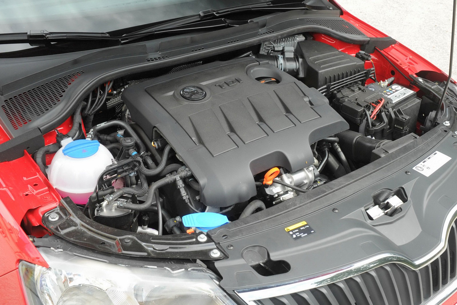 [2013-Skoda-Rapid-96%255B2%255D.jpg]