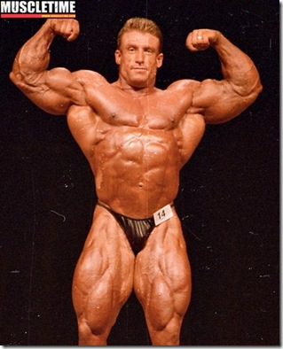 Dorian Yates at 1994 Mr. Olympia_front double biceps pose