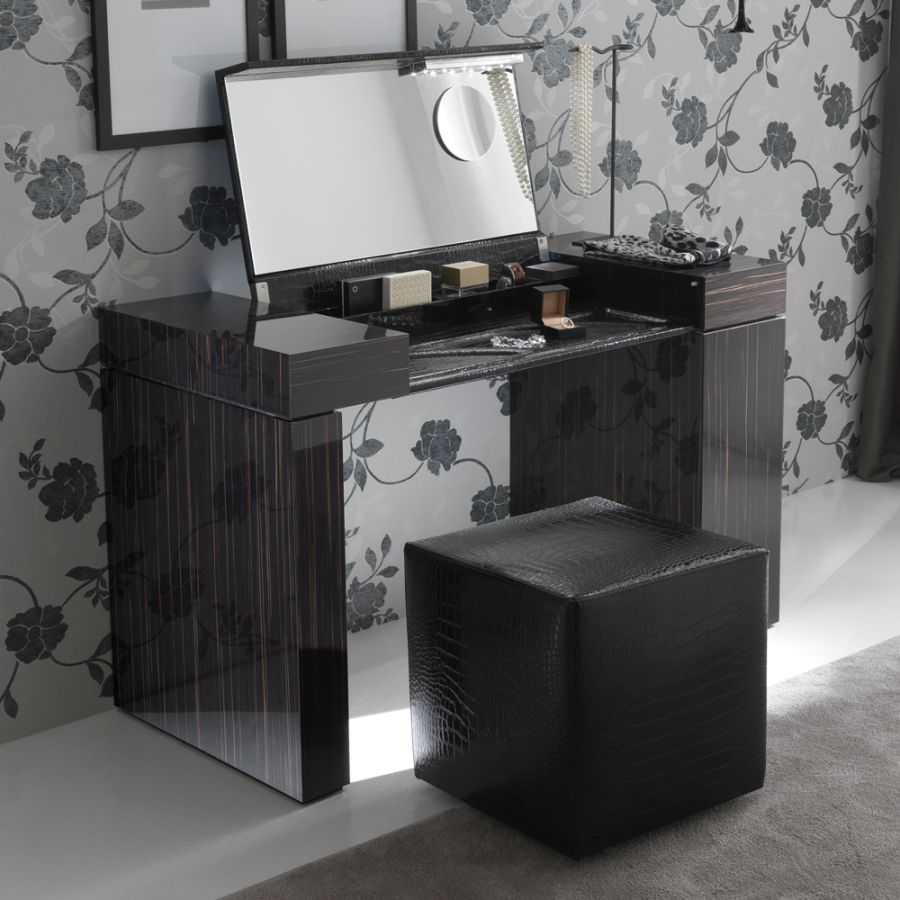Dressing table Dressing table