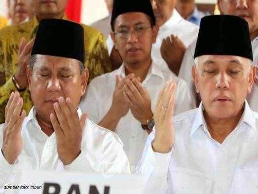 [prabowo%2520hatta%2520berdoa%255B5%255D.jpg]