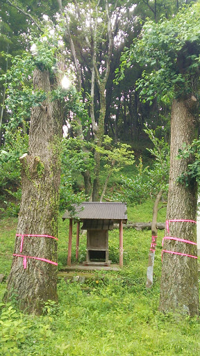 社 shrine