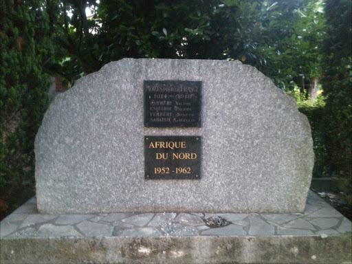 Menville Monument Aux Morts