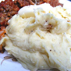 Roasted Garlic Velvet Mashed Potatoes