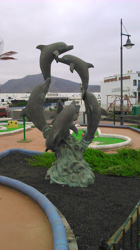 Dolphins Statue