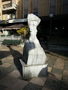 Statue De La Poste