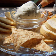 Garlic and Herb Cream Cheese (France)