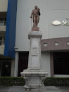 Estatua A Benito Juarez