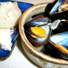 Mussels in Yummilicious Lemongrass Broth