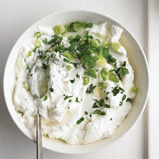 Yogurt Sauce with Herbs and Apple