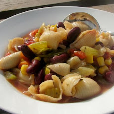 Family Favorite Healthy Minestrone Soup!