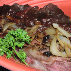 Peppered Beef With Caramelised Onions
