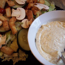 Mixed Green Salad With Parmesan Pepper Dressing
