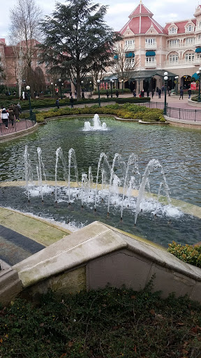 Fountaine De Fantasia Gardens