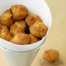 Zeppole Italian Donuts / Doughnuts