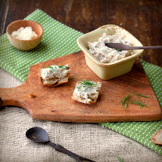 Smoked Mackerel Pâté with Horseradish and Dill