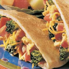 Picnic Chicken Pitas