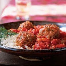 Bulgur and Lamb Meatballs in Tomato Sauce