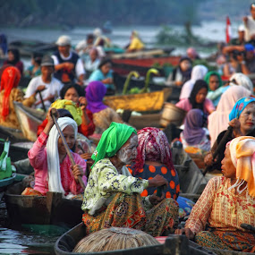 floatingmrkt_07.jpg