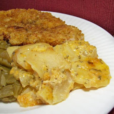 Crock Pot Cheddar Scalloped Potatoes