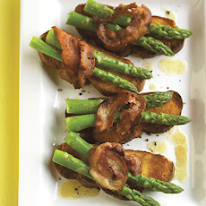 Warm Asparagus Toast with Pancetta and Vinaigrette