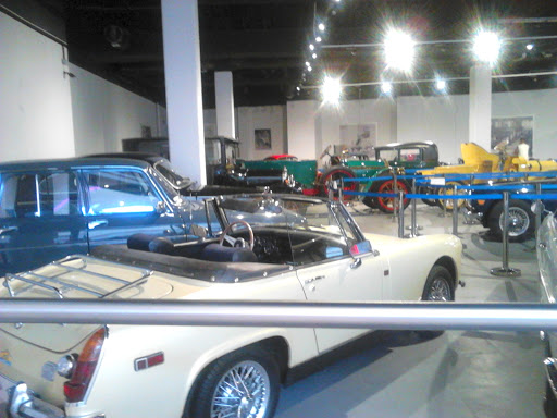 Old Cars Permanent Exhibition 