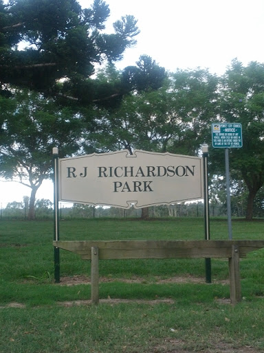 R J Richardson Park