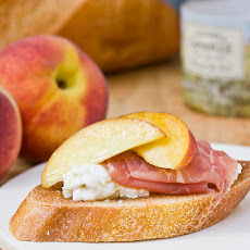 Peach and Prosciutto Bruschetta