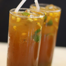 Mexican Hot Christmas Fruit Punch