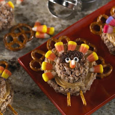 Pretzel-Tailed Turkey Treats™