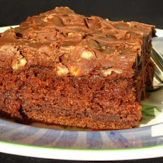 Super Moist Mocha Cream Cake -- 13 X 9 Pan or Two 9-Inch Layers