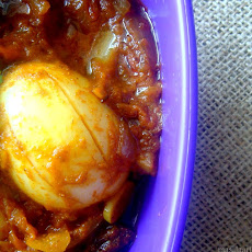 Easy, Spicy, Zesty Egg Masala