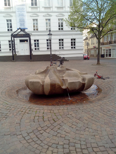 Brunnen vor dem Stadtmuseum Siegburg