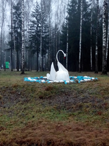 Лебедь Скульптура