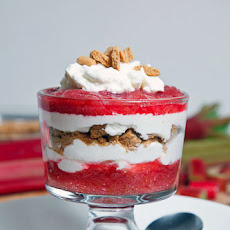 Rhubarb Fool with Gingersnap Crumbs