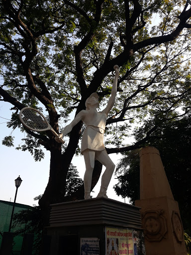 Statue of a Tennis Player
