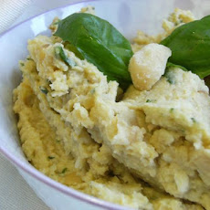 Macadamia Nut Hummus