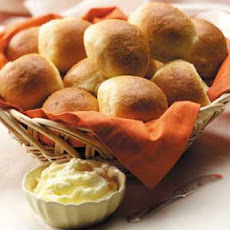 Cornmeal Pan Rolls Recipe