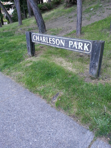 Charleson Park entrance 