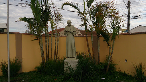 Estátua Na Igreja São José 