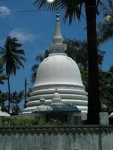 Punyawardenaramaya Stupa