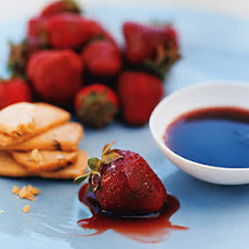 Strawberries with Port-Wine Dip