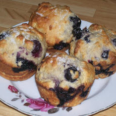 Fat-Free, Sugar-Free & Cholesterol-Free Blueberry Muffins!